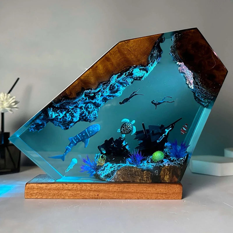 Seabed World Organism Resin Table Light Creactive Art Decoration Lamp Shark Sunken Ship Theme Night Light USB Charge